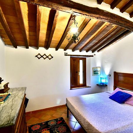 Agriturismo Corvaia Radicofani Bagian luar foto