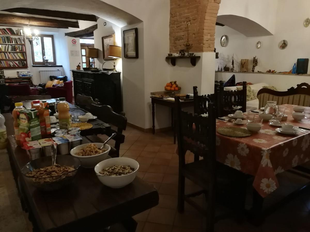 Agriturismo Corvaia Radicofani Bagian luar foto
