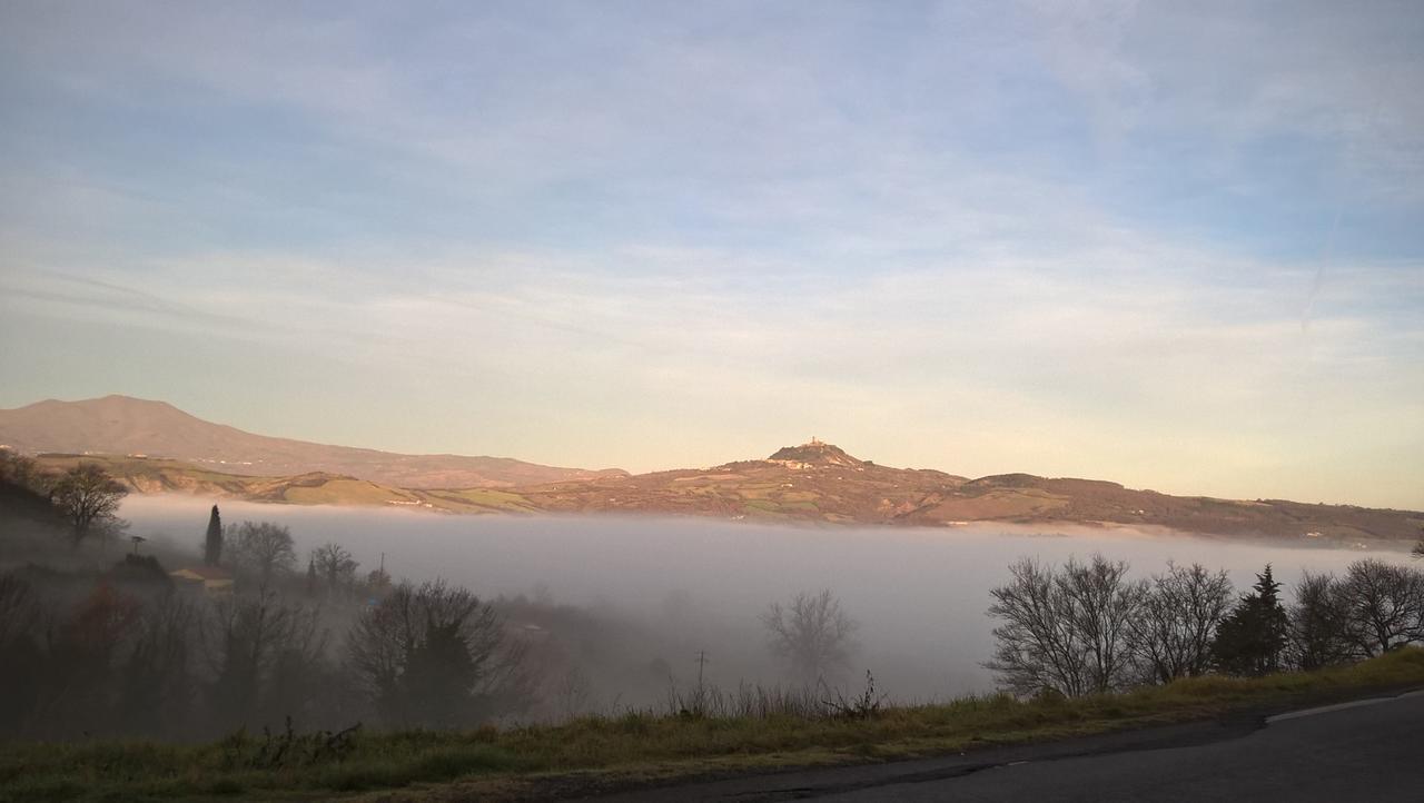 Agriturismo Corvaia Radicofani Bagian luar foto